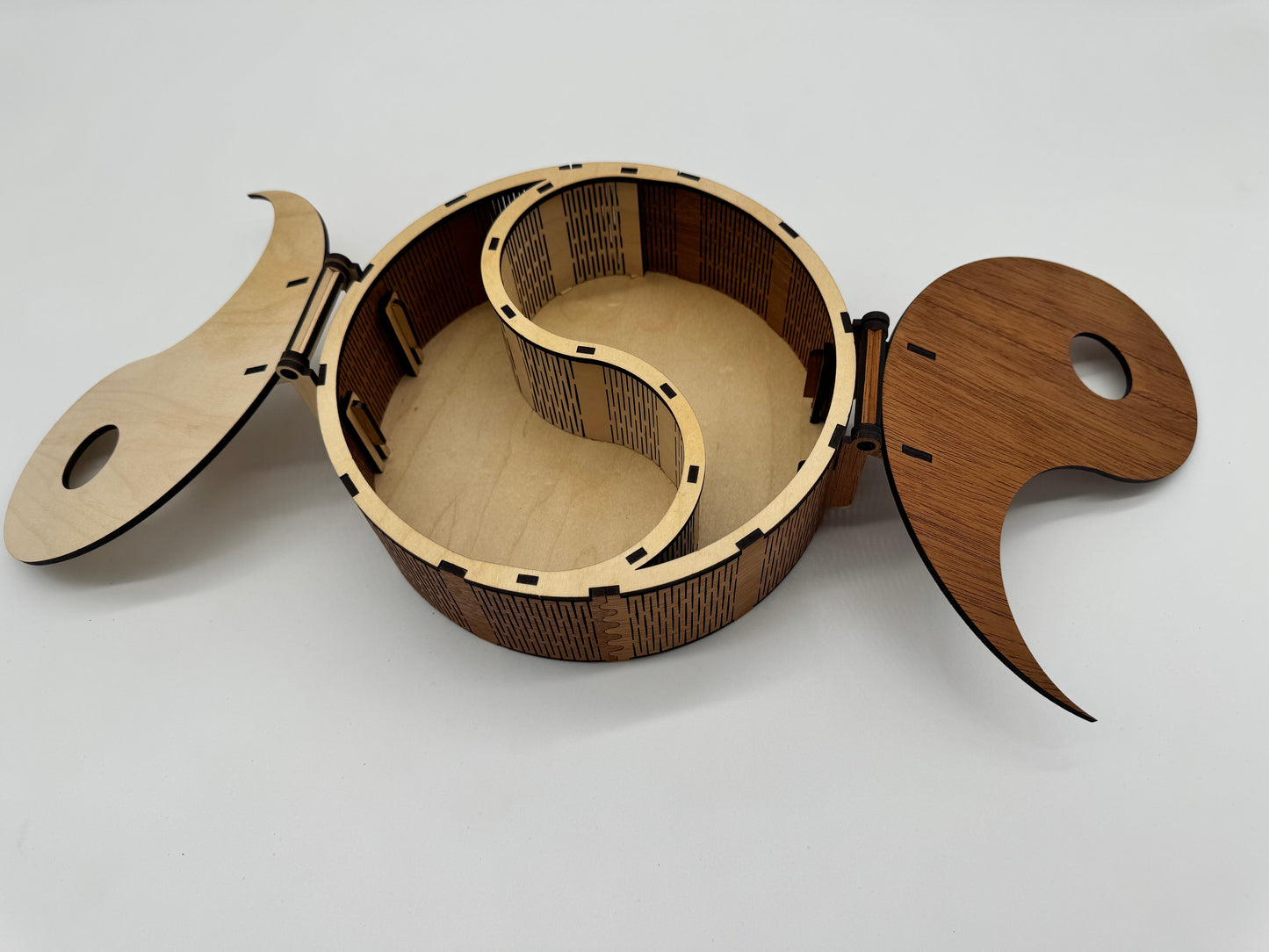 Ying Yang Box